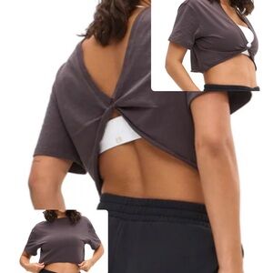 BUFFBUNNY Slouchy Twist Crop